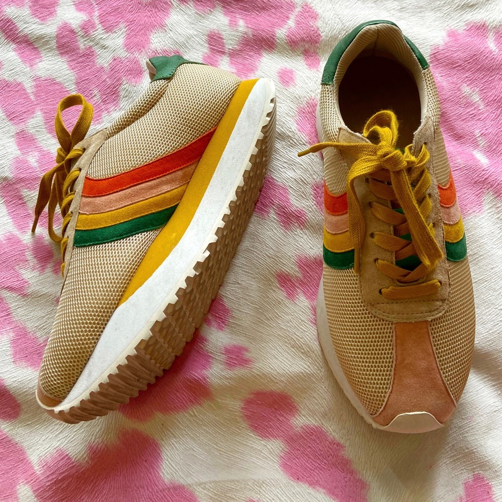 Charlotte Stone platform sneakers, vintage 70a vibes, size 9